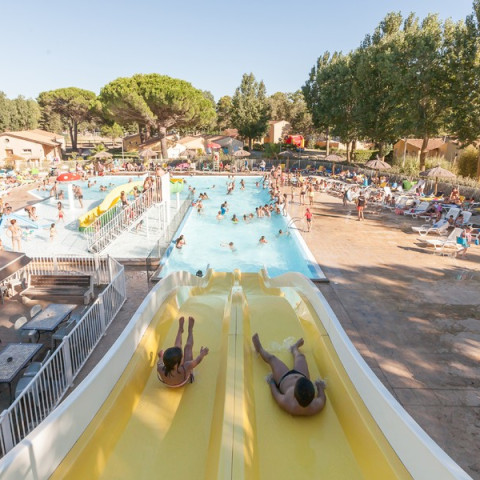 toboggan-enfants-piscine-occitan.jpg