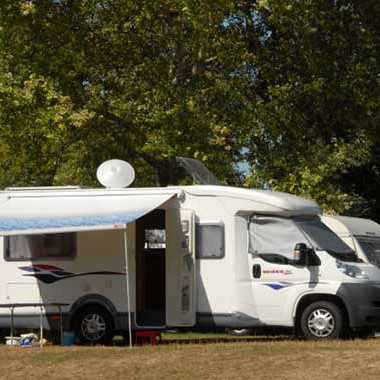 location-emplacement-camping-car-herault.jpg