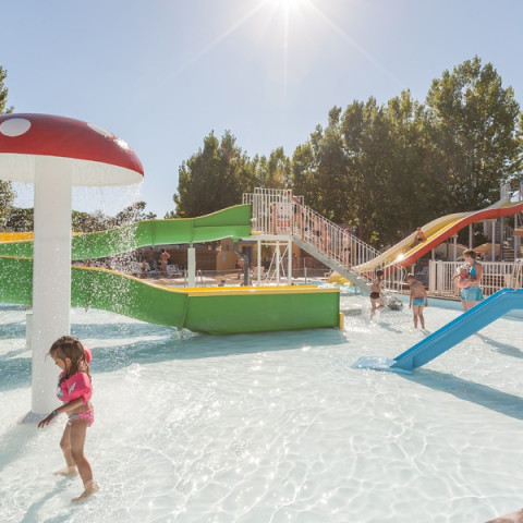 Piscine-camping-proche-montpellier.jpg